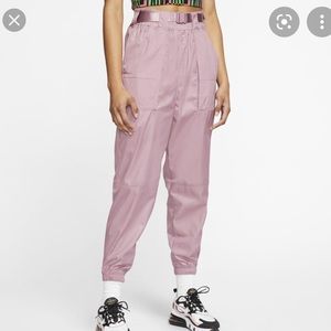 Nike Woven Swoosh Cargo Pants size Small